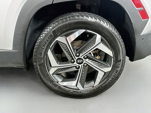 Certified 2023 Hyundai Tucson Limited AWD/4WD image 32