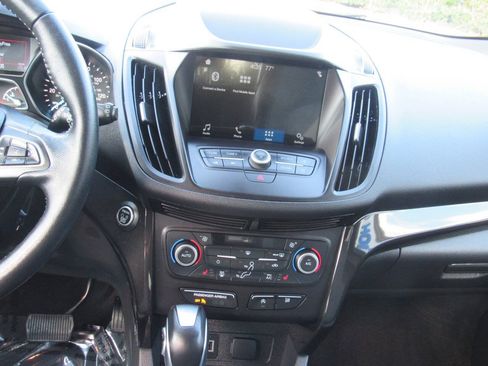 Used 2019 Ford Escape SE AWD/4WD image 29