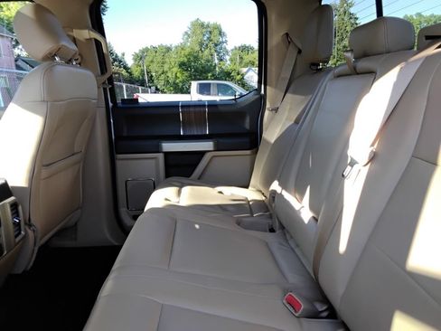 Used 2015 Ford F150 Lariat w/ Equipment Group 502A Luxury AWD/4WD image 11
