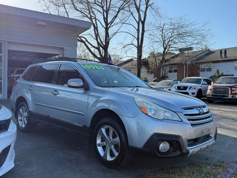 Used 2013 Subaru Outback 2.5i Limited w/ Moonroof Pkg AWD/4WD image 6