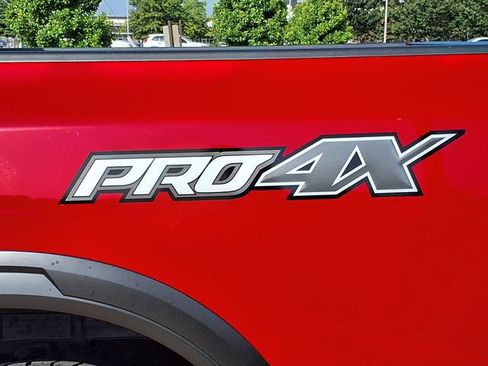 Used 2023 Nissan Titan PRO-4X AWD/4WD image 40