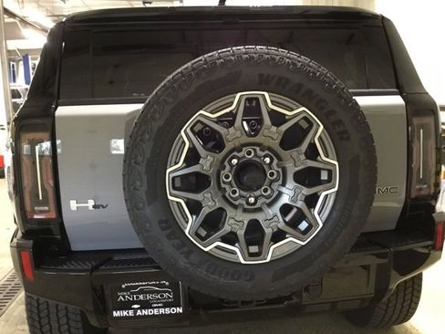 New 2025 GMC Hummer EV 3X image 4