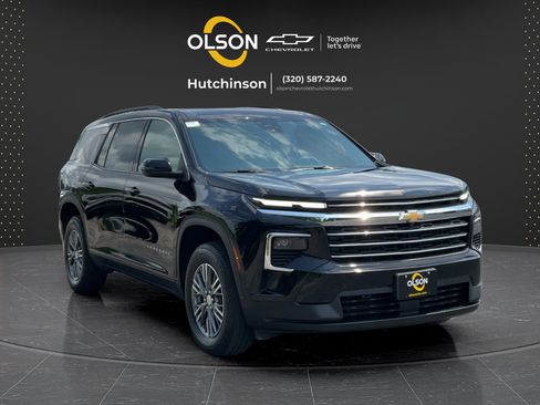Used 2025 Chevrolet Traverse LT AWD/4WD image 14