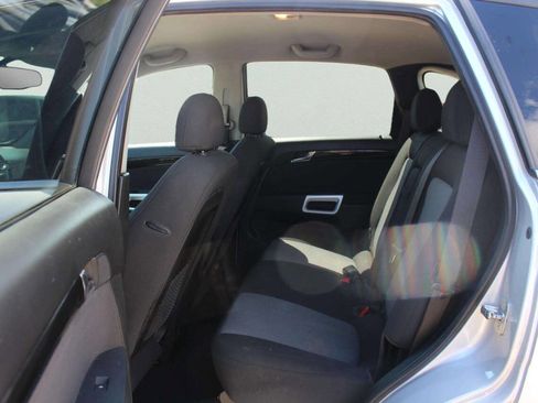 Used 2013 Chevrolet Captiva Sport LS FWD image 7