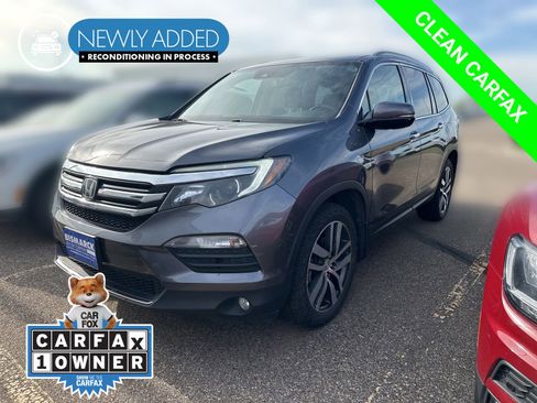 Used 2016 Honda Pilot Touring image 1