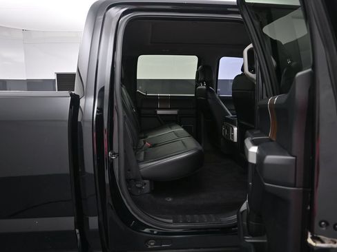 Used 2016 Ford F150 Lariat w/ Equipment Group 502A Luxury AWD/4WD image 27