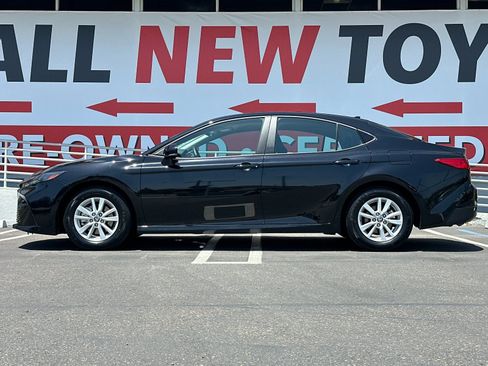 Used 2026 Toyota Camry LE FWD image 2