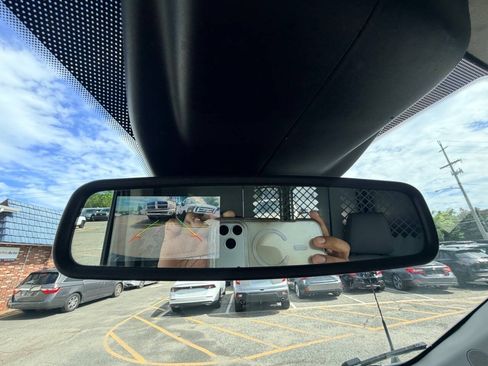 Used 2017 Ford Transit 250 130 Medium Roof RWD image 9