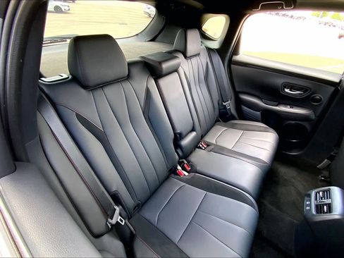 Used 2025 Acura ADX A-Spec image 19