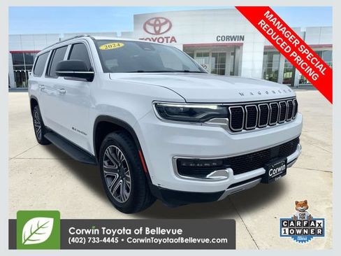 Used 2024 Jeep Wagoneer L Series II w/ Flexible Seating Group AWD/4WD image 1