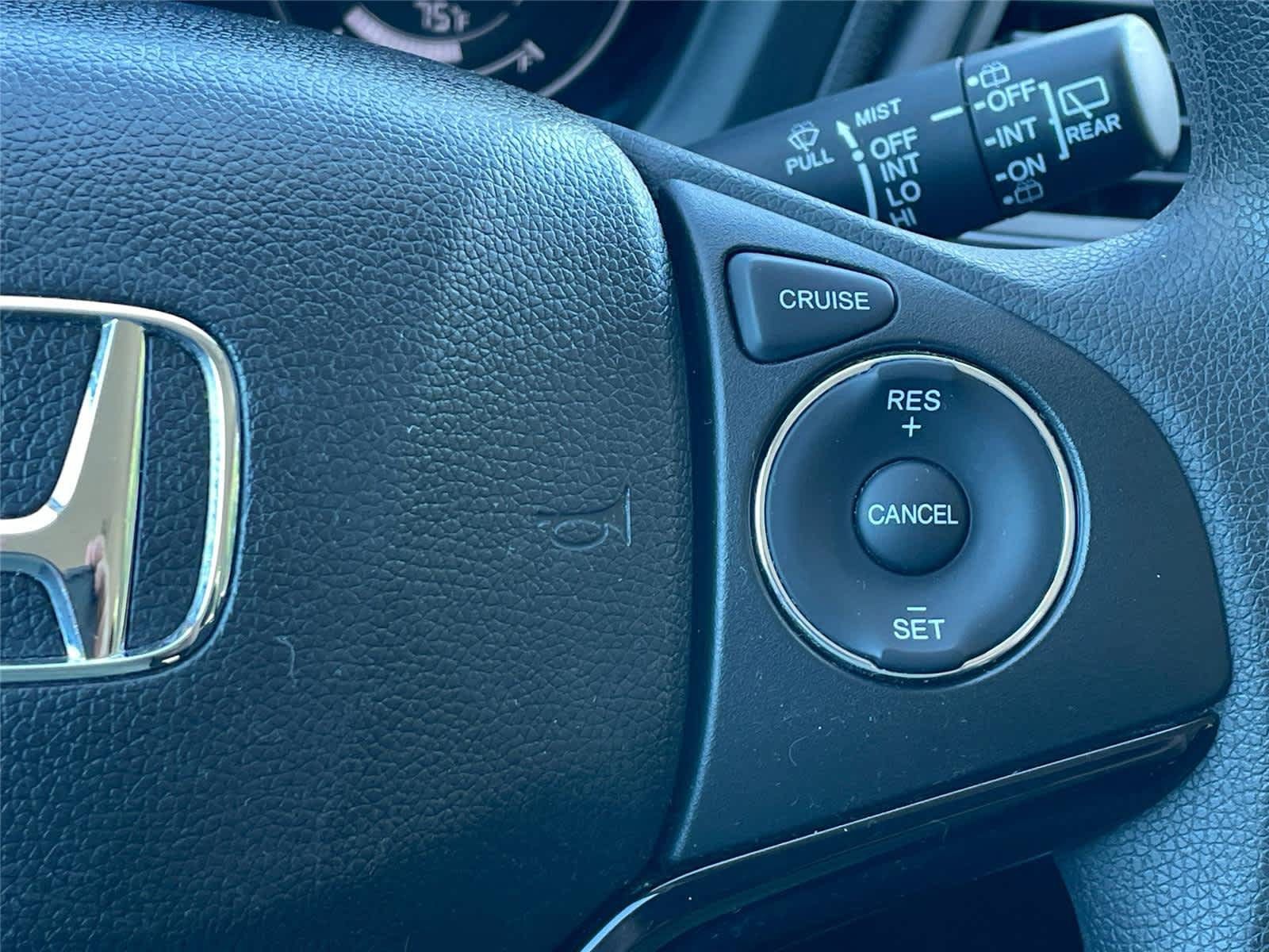 Used 2016 Honda HR-V LX image 19