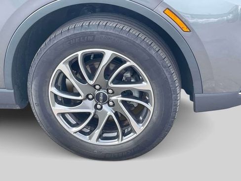 Used 2022 Lincoln Corsair AWD w/ Equipment Group 101A image 9