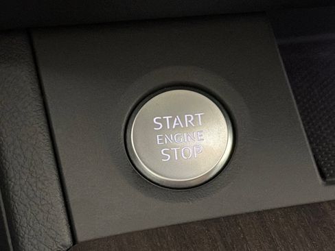 Used 2023 Audi Q5 2.0T Premium w/ Convenience Package image 21