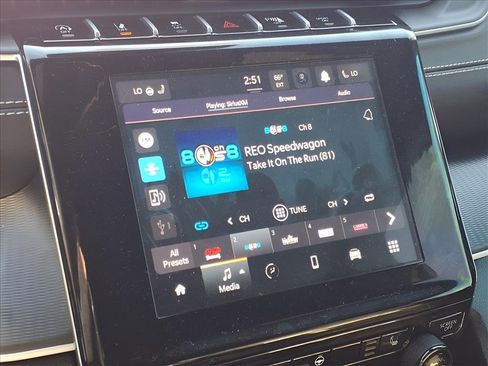 Used 2024 Jeep Grand Cherokee L Laredo w/ Luxury Tech Group I image 10