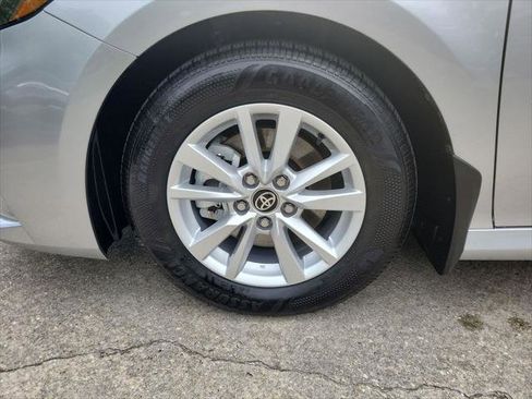 Certified 2026 Toyota Camry LE w/ Convenience Package image 32