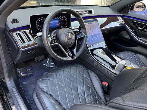 Used 2021 Mercedes-Benz S 580 4MATIC Sedan image 3
