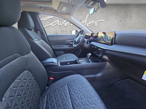 New 2026 Nissan Kicks SV w/ SV Premium Package AWD/4WD image 24