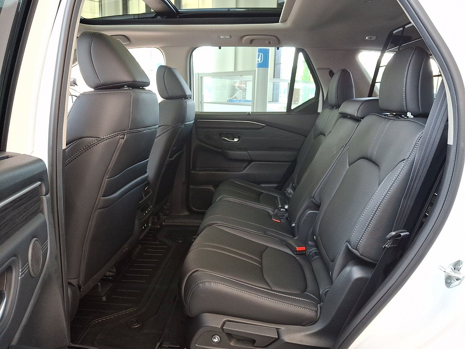 New 2026 Honda Pilot image 5
