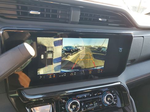 New 2025 GMC Sierra 2500 AT4 w/ AT4 Premium Plus Package image 18