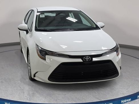 Certified 2025 Toyota Corolla LE FWD image 2