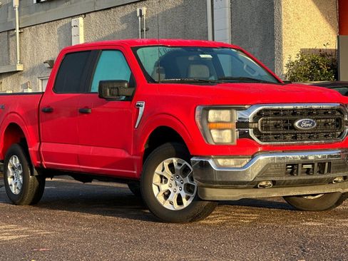 Used 2023 Ford F150 XLT image 1