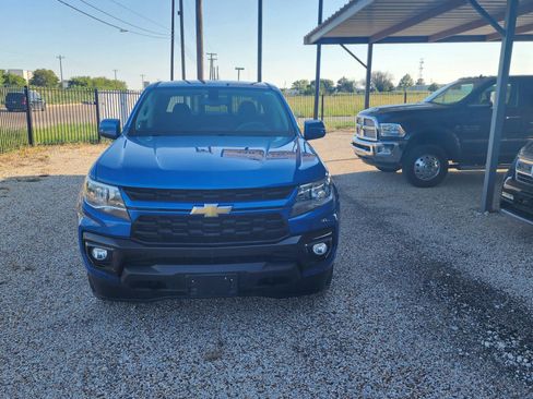 Used 2022 Chevrolet Colorado LT w/ LT Convenience Package AWD/4WD image 3