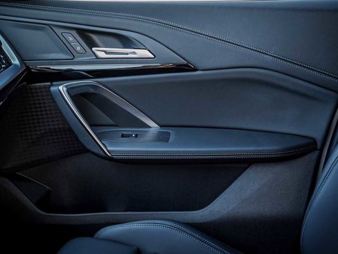 Used 2024 BMW X1 xDrive28i w/ Technology Package image 14