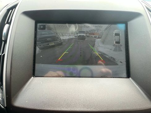 Used 2016 Ford Edge Sport w/ Technology Package image 21