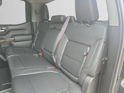 Used 2019 GMC Sierra 1500 SLT w/ X31 Off-Road Package image 14