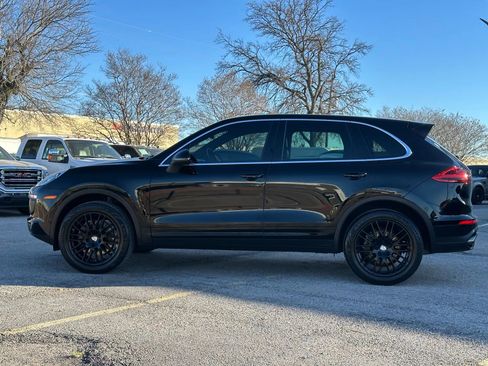 Used 2018 Porsche Cayenne Platinum Edition image 3