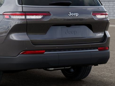 New 2026 Jeep Grand Cherokee L Limited RWD image 13