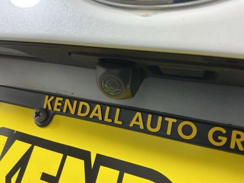 Used 2017 Toyota Corolla XSE image 9