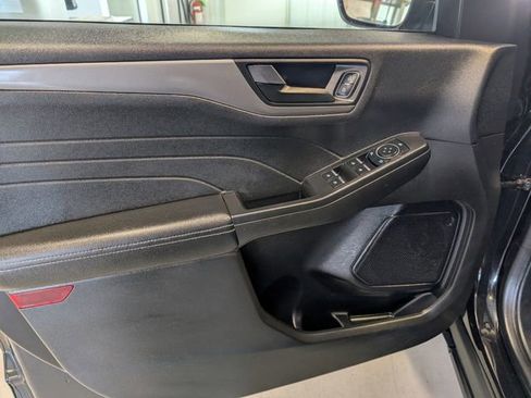 Certified 2024 Ford Escape Active AWD/4WD image 13