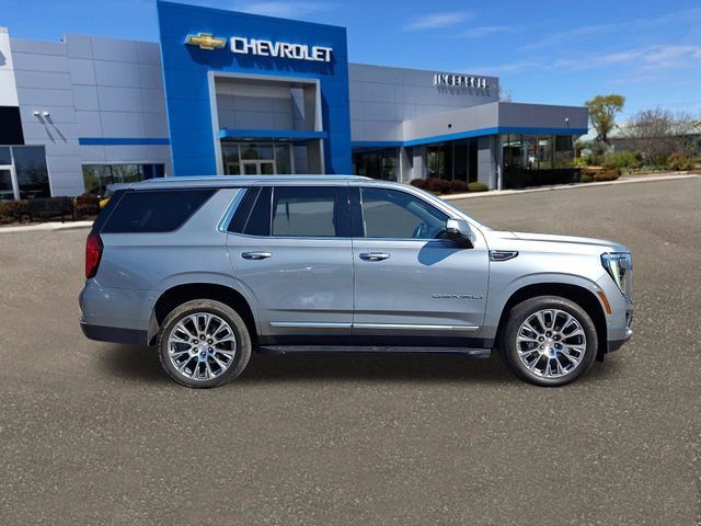 Used 2025 GMC Yukon Denali AWD/4WD image 26