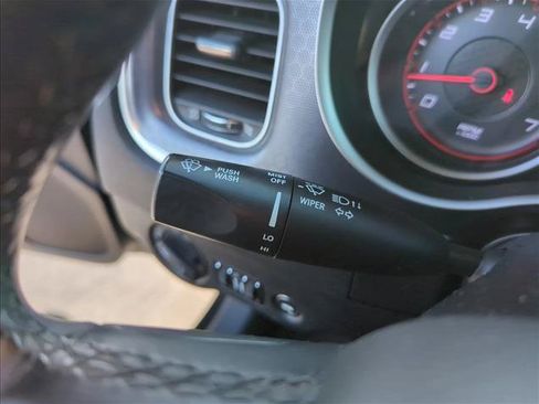 Used 2016 Dodge Charger SXT RWD image 19