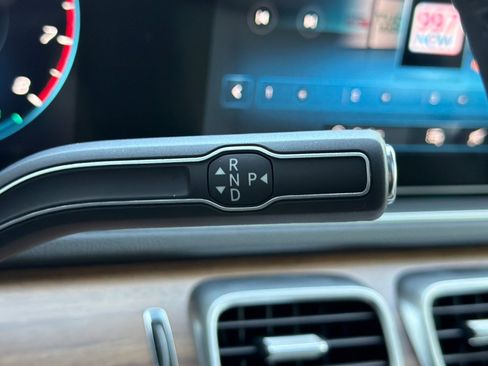 Used 2023 Mercedes-Benz GLE 450 4MATIC image 27
