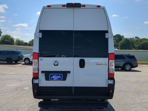 New 2026 RAM ProMaster 3500 w/ Quick Order Package 22G SLT FWD image 4