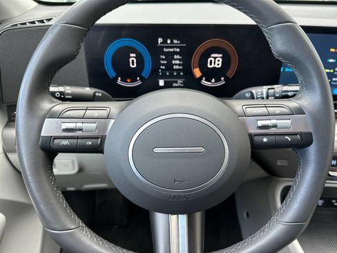 Certified 2025 Hyundai Kona SEL AWD/4WD image 25