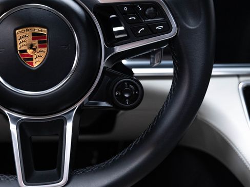Used 2019 Porsche Panamera 4 AWD/4WD image 43