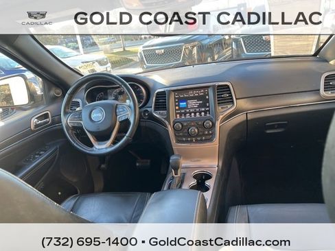 Used 2017 Jeep Grand Cherokee Limited image 9