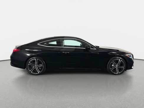 Used 2024 Mercedes-Benz CLE 300 4MATIC Coupe image 2
