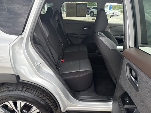 Used 2023 Nissan Rogue SV AWD/4WD image 29