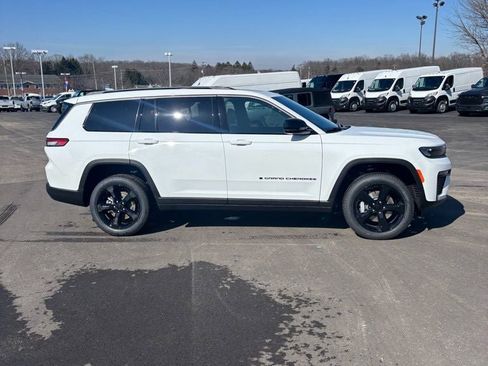 New 2026 Jeep Grand Cherokee L Limited image 4