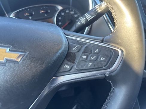 Used 2024 Chevrolet Equinox LT image 19