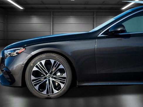 Certified 2025 Mercedes-Benz E 350 4MATIC Sedan image 11