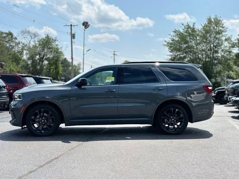Used 2025 Dodge Durango R/T w/ Blacktop Package AWD/4WD image 3