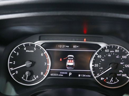 Used 2024 Nissan Rogue SV FWD image 15
