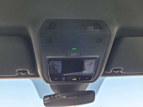 Used 2023 Volkswagen ID.4 2WD image 29