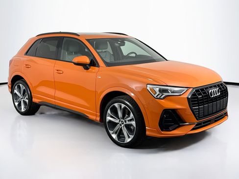 Used 2021 Audi Q3 2.0T Premium Plus w/ Premium Plus Package AWD/4WD image 2