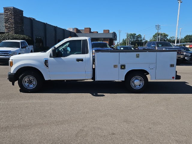 Used 2017 Ford F350 XL RWD image 2